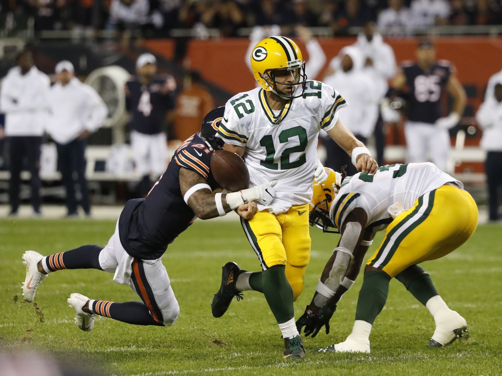 Packers 10, Bears 3